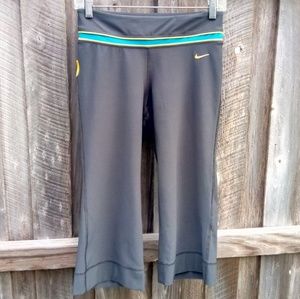 Rare Nike Livestrong Dri-Fit Gray Teal Capris XS